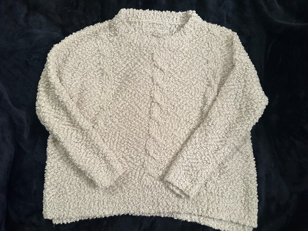 NWOT OFF WHITE VANILLA FLUFFY CHENILLE SWEATER W/ CABLE S